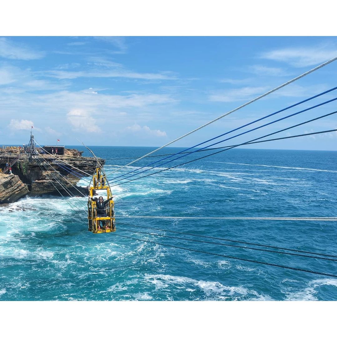 Foto Tempat Wisata Pantai Timang Foto Tempat Wisata Pantai Timang